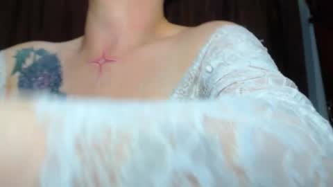     sara      i know you love me xoxox     online show from March 30, 2026, 7:09 am