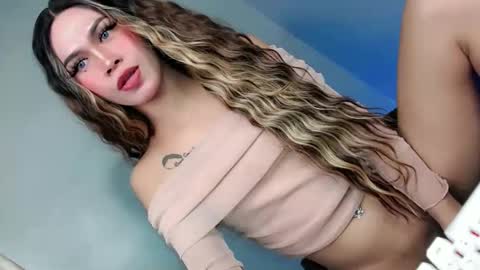 ROYCE online show from December 10, 2024, 2:17 pm