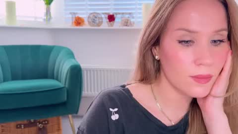 Mya-be Yours P online show from February 3, 2025, 4:31 pm