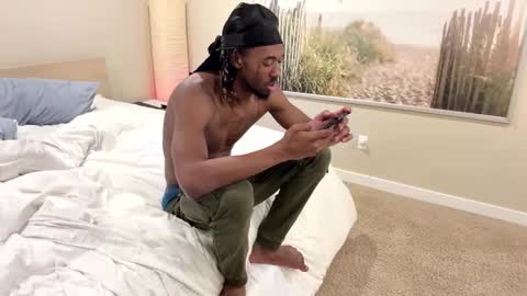 Snapshot of mycreamydreams chatting on January 30, 2025, 4:37 am mycreamydreams online show from January 30, 2025, 4:37 am