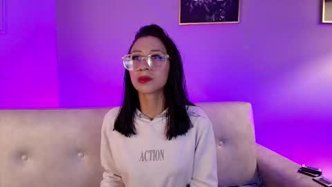 Milly Cute online show from January 18, 2026, 8:12 pm