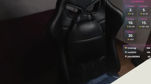 Snapshot of myhairymacho chatting on March 5, 2025, 3:51 am Juan  OF  myhairymacho online show from March 5, 2025, 3:51 am