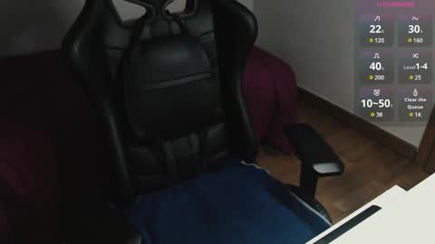 Snapshot of myhairymacho chatting on March 7, 2025, 2:36 am Juan  OF  myhairymacho online show from March 7, 2025, 2:36 am