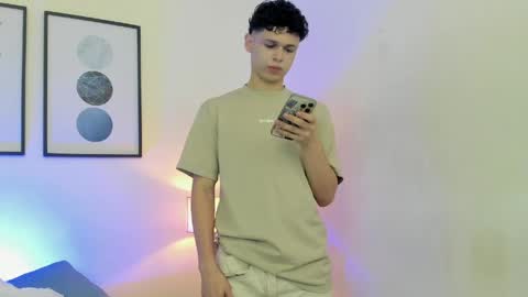 Mykel   online show from April 12, 2026, 4:06 am