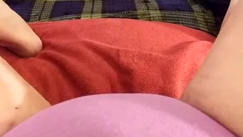 Snapshot of mykittyneedsuu chatting on December 17, 2024, 12:22 pm Kitty online show from December 17, 2024, 12:22 pm