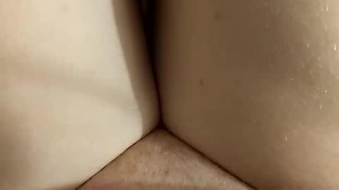 Snapshot of mykittyneedsuu chatting on December 18, 2024, 12:07 pm Kitty online show from December 18, 2024, 12:07 pm