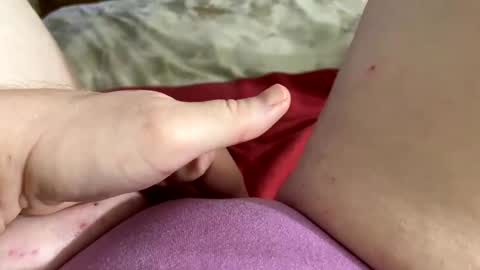 Snapshot of mykittyneedsuu chatting on December 29, 2024, 12:01 pm Kitty online show from December 29, 2024, 12:01 pm