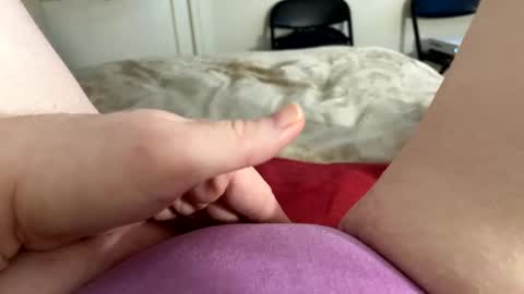 Snapshot of mykittyneedsuu chatting on February 16, 2025, 12:54 pm Kitty online show from February 16, 2025, 12:54 pm