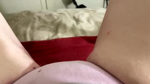 Snapshot of mykittyneedsuu chatting on February 20, 2025, 10:27 am Kitty online show from February 20, 2025, 10:27 am