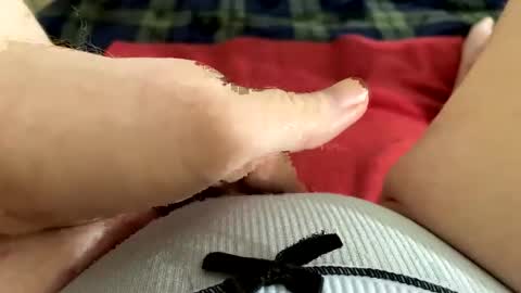 Snapshot of mykittyneedsuu chatting on December 2, 2025, 11:15 am Kitty online show from December 2, 2025, 11:15 am