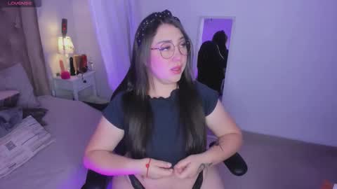 Myla  online show from November 29, 2025, 11:24 am