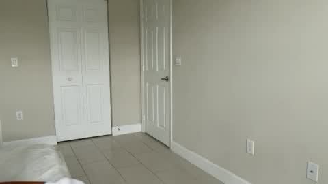 Snapshot of myles_isperfect chatting on January 17, 2025, 3:43 pm Myles Spears online show from January 17, 2025, 3:43 pm