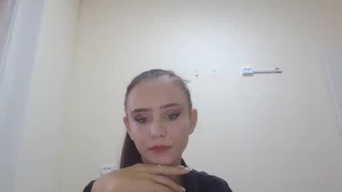 mylittle_flame online show from November 17, 2025, 12:11 pm