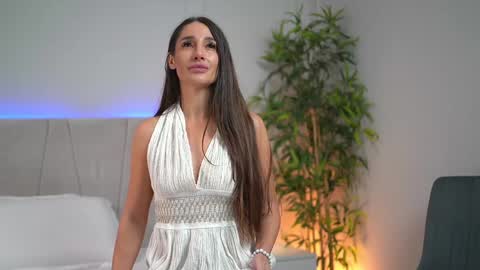 Miryam online show from January 7, 2025, 5:42 pm