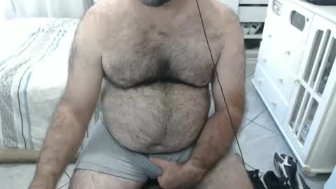 mysterbearmg online show from April 19, 2026, 7:05 pm