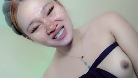 Snapshot of mysterious_honeyghe chatting on June 27, 2026, 2:05 am mysterious_honeyghe online show from June 27, 2026, 2:05 am