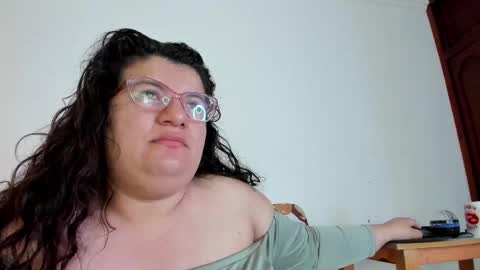 mystery_psique online show from November 16, 2025, 1:28 pm