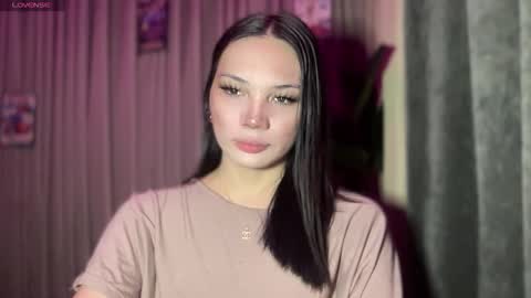 UR GIRL NEXTDOOR online show from March 3, 2026, 3:01 am