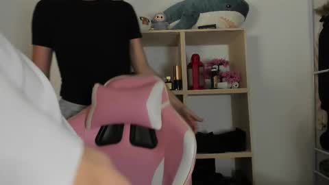 Evan Brown online show from October 28, 2025, 11:51 pm