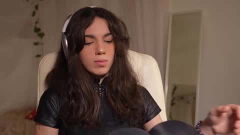 MILLI online show from December 3, 2025, 7:38 am