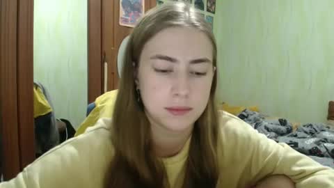 Emelie online show from October 11, 2025, 10:08 pm