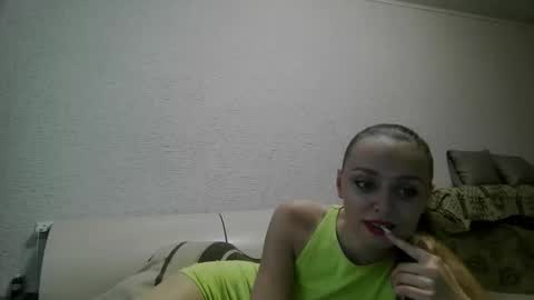 Snapshot of mysticglimmer chatting on October 10, 2025, 1:43 pm Anika online show from October 10, 2025, 1:43 pm