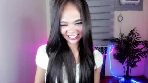 Krestine online show from November 25, 2025, 1:33 pm