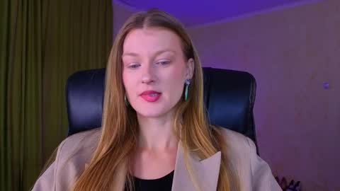 mysticvenus_ online show from January 19, 2026, 3:27 pm