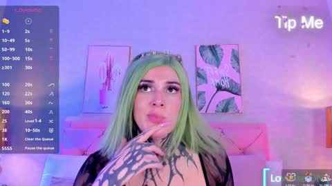 Snapshot of mystikdoll chatting on November 5, 2025, 11:54 am Misteika online show from November 5, 2025, 11:54 am