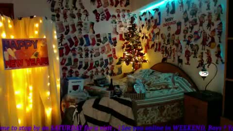 Snapshot of mystydew chatting on January 17, 2025, 3:11 pm MystyDew online show from January 17, 2025, 3:11 pm