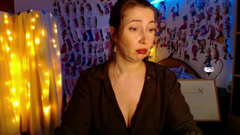 Snapshot of mystydew chatting on February 1, 2025, 8:58 pm MystyDew online show from February 1, 2025, 8:58 pm