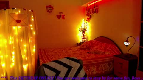 Snapshot of mystydew chatting on February 7, 2025, 2:58 pm MystyDew online show from February 7, 2025, 2:58 pm