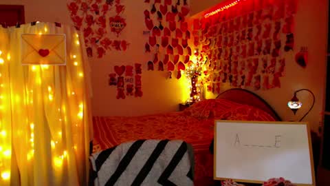 Snapshot of mystydew chatting on February 25, 2025, 2:44 pm MystyDew online show from February 25, 2025, 2:44 pm