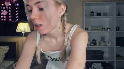 Olivia or just olive online show from December 22, 2025, 7:11 pm