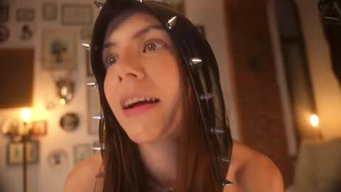 Kate or KT online show from September 16, 2025, 7:26 pm