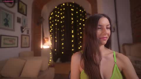 Snapshot of myxspacegirl chatting on March 4, 2026, 2:17 am Kate or KT online show from March 4, 2026, 2:17 am