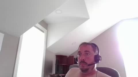 Snapshot of myyx chatting on October 1, 2025, 6:58 pm myyx online show from October 1, 2025, 6:58 pm