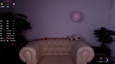 Snapshot of n0_nude chatting on February 15, 2026, 4:20 am Eva online show from February 15, 2026, 4:20 am