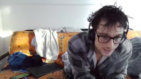 a Ordinary Boy online show from February 28, 2026, 9:16 pm