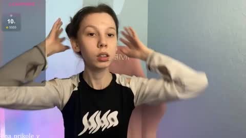 Vanessa and Julia  online show from January 9, 2026, 8:21 pm