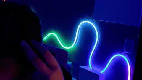 Snapshot of naaomi_cute chatting on October 15, 2025, 1:28 am naaomi_cute online show from October 15, 2025, 1:28 am