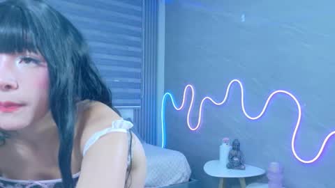 Snapshot of naaomi_cute chatting on October 27, 2025, 2:37 am naaomi_cute online show from October 27, 2025, 2:37 am