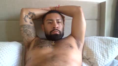 nacho25dc online show from October 5, 2025, 9:02 pm