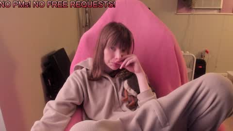 Snapshot of nacmar chatting on January 7, 2025, 4:08 am Natalie Marlo online show from January 7, 2025, 4:08 am