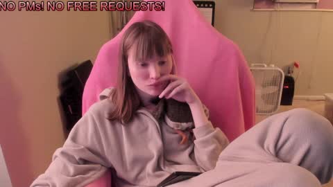 Snapshot of nacmar chatting on January 16, 2025, 7:49 am Natalie Marlo online show from January 16, 2025, 7:49 am