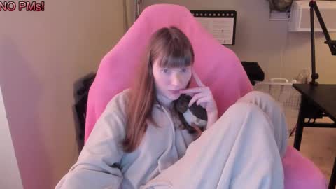 Snapshot of nacmar chatting on September 26, 2025, 2:15 am Natalie Marlo online show from September 26, 2025, 2:15 am