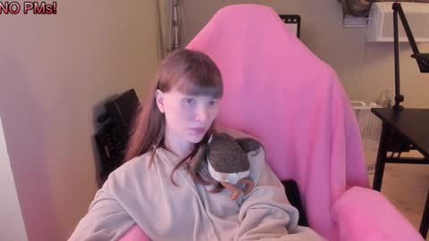 Snapshot of nacmar chatting on October 3, 2025, 7:05 am Natalie Marlo online show from October 3, 2025, 7:05 am