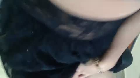 Snapshot of nadia_abaud chatting on September 25, 2025, 12:47 am Nadia online show from September 25, 2025, 12:47 am