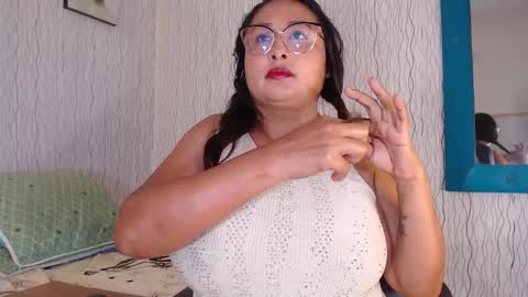 Nadia online show from November 5, 2025, 10:15 am