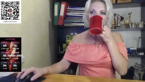 Nadin online show from October 11, 2025, 7:01 pm